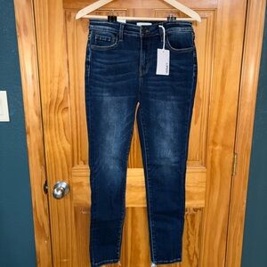 Vervet Women's Deep Indigo Skinny Jeans